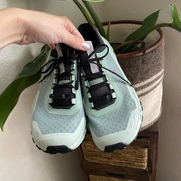 ON Cloudultra Trail-Running Shoes - Picture 2 of 4